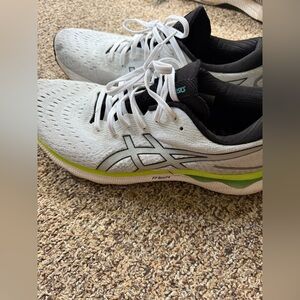 ASICS Men's White Running Shoes gel nimbus 24